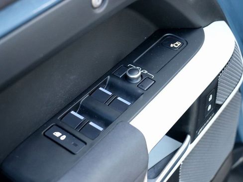 Used 2023 Land Rover Defender 110 S image 17