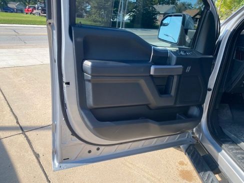 Used 2020 Ford F150 XLT w/ Equipment Group 302A Luxury image 9