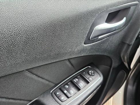 Used 2020 Dodge Charger SXT w/ Blacktop Package image 8