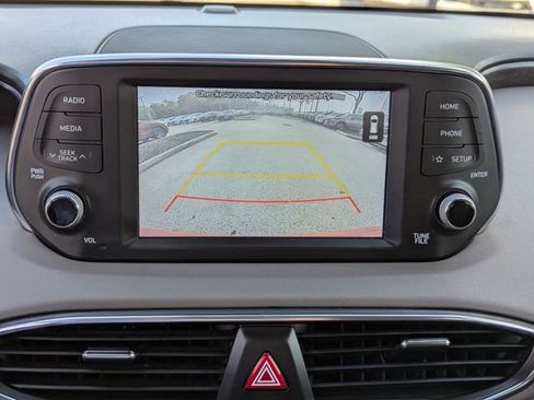 Used 2020 Hyundai Santa Fe SE image 23