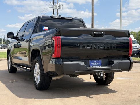 Used 2022 Toyota Tundra SR5 w/ SR5 Premium Package RWD image 7