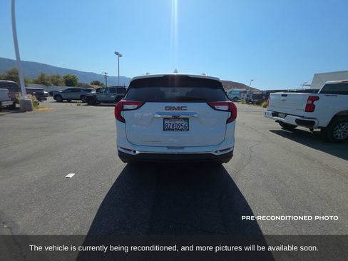 Used 2022 GMC Terrain SLT FWD image 7