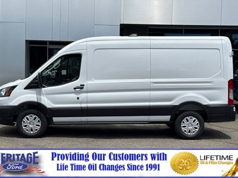 New 2026 Ford Transit 250 148 Medium Roof RWD image 7