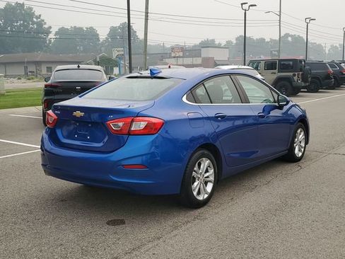 Used 2019 Chevrolet Cruze LT FWD image 4