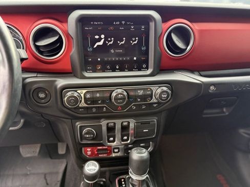 Used 2018 Jeep Wrangler Rubicon image 12