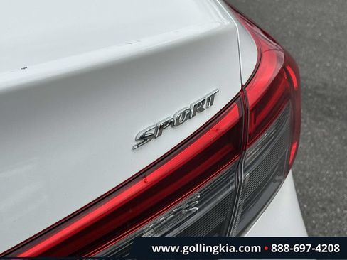 Used 2023 Honda Civic Sport image 8