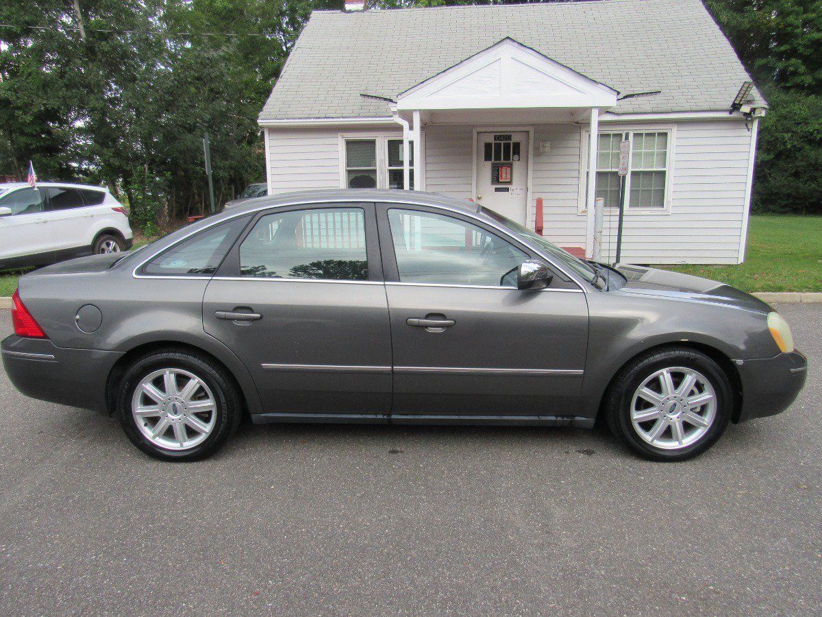 Used 2005 Ford Five Hundred Limited FWD image 4