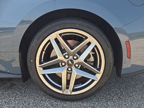 Used 2025 Ford Mustang GT Premium RWD image 23