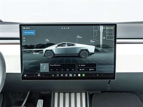 Used 2024 Tesla Cybertruck AWD Crew Cab image 25