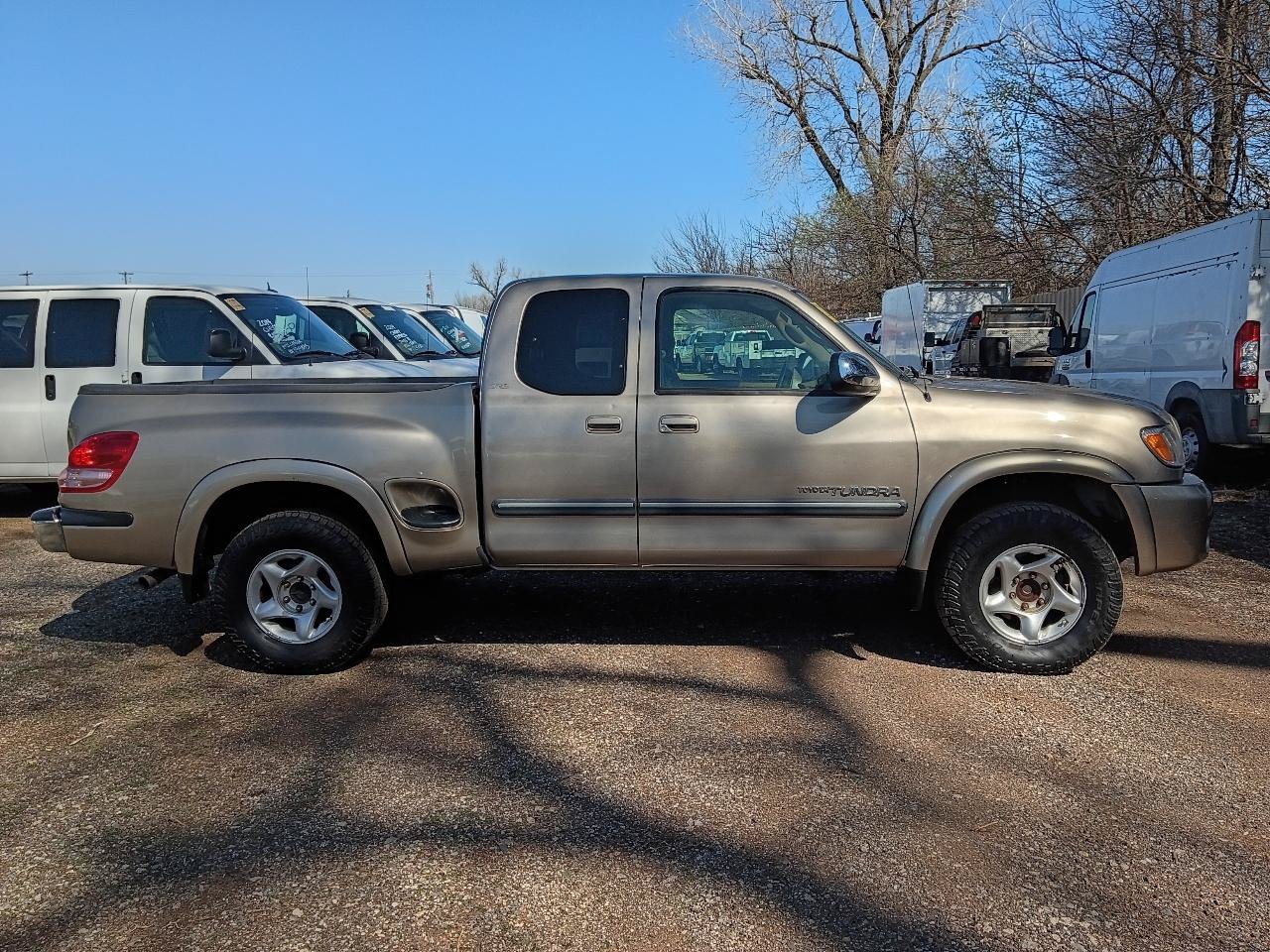Used 2004 Toyota Tundra SR5 w/ SR5 Extra Value Pkg RWD image 4
