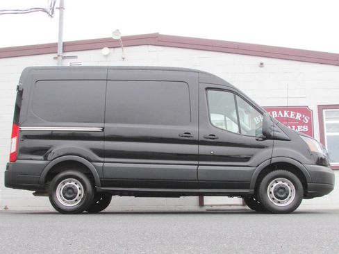 Used 2018 Ford Transit 250 130 Medium Roof image 9
