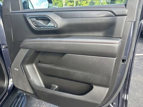 Used 2023 Chevrolet Suburban RST w/ Luxury Package image 17