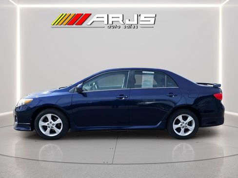 Used 2012 Toyota Corolla S image 2