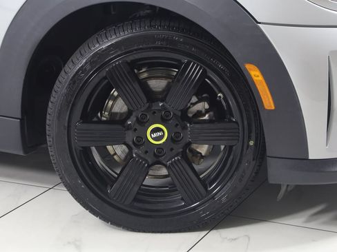 Used 2024 MINI Cooper SE FWD image 17