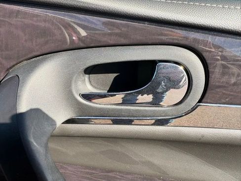 Used 2017 Buick Enclave Premium w/ Experience Buick Package image 26