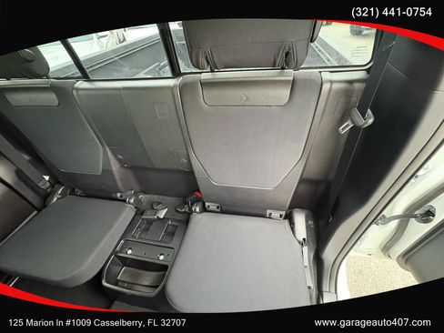 Used 2017 Toyota Tacoma SR5 RWD image 23