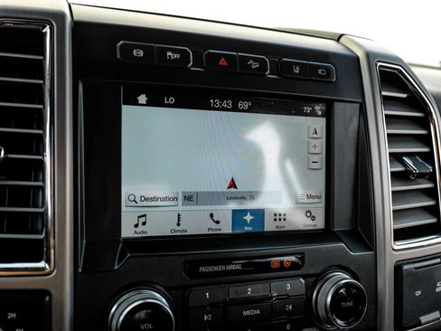 Used 2017 Ford F250 Platinum w/ Platinum Ultimate Package image 20