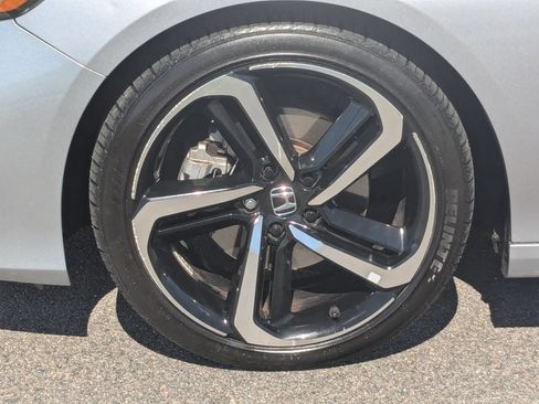 Used 2022 Honda Accord Sport image 10