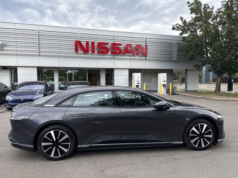 Used 2024 Lucid Air Touring AWD/4WD image 8