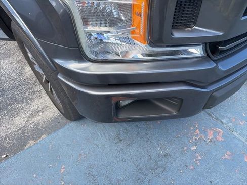 Used 2018 Ford F150 XLT w/ Equipment Group 302A Luxury RWD image 4