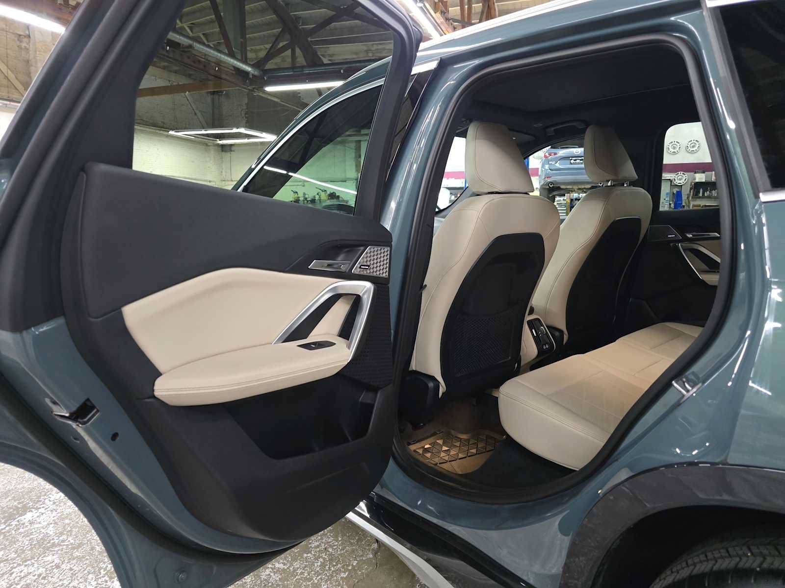 Used 2023 BMW X1 xDrive28i w/ Premium Package AWD/4WD image 15