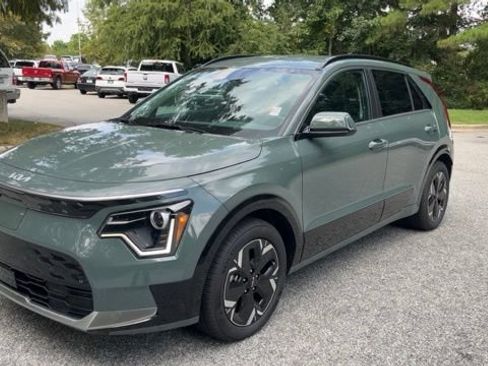 Used 2025 Kia Niro Wind FWD image 1