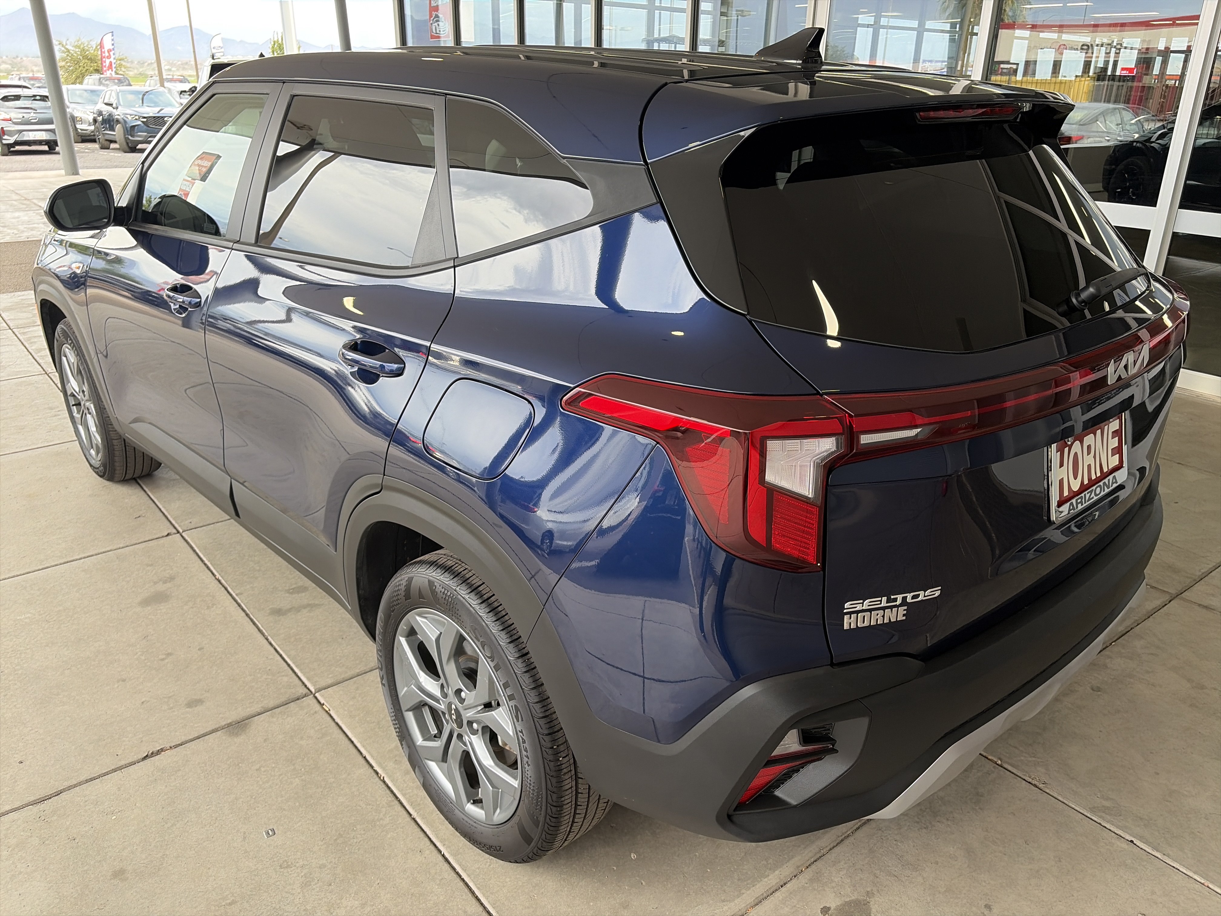 Used 2026 Kia Seltos LX AWD/4WD image 6