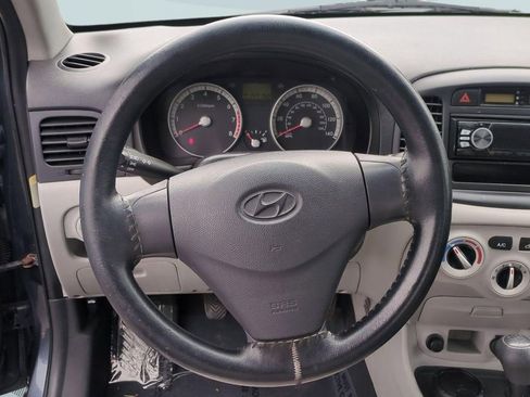 Used 2009 Hyundai Accent GLS FWD image 14