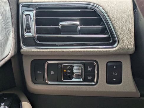 Used 2022 Lincoln Navigator Reserve AWD/4WD image 16