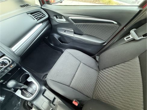Used 2019 Honda Fit EX image 9