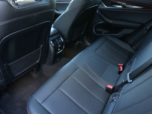 Used 2025 BMW X4 xDrive30i image 30