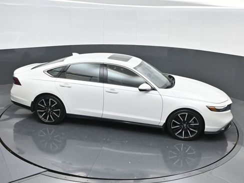 Used 2023 Honda Accord Touring image 43