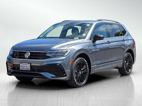 Used 2022 Volkswagen Tiguan SE R-Line FWD image 9