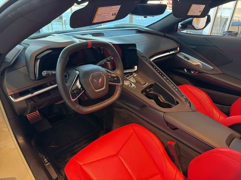 Used 2024 Chevrolet Corvette Stingray Coupe w/ Z51 Performance Package image 15