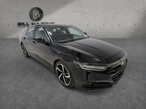 Used 2021 Honda Accord Sport image 2