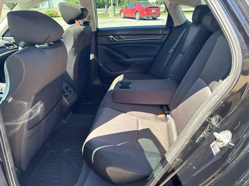 Used 2018 Honda Accord EX image 37