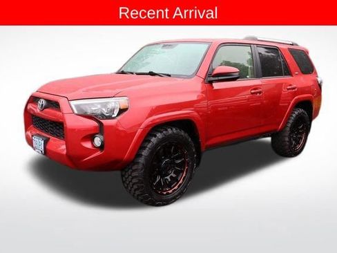 Used 2019 Toyota 4Runner SR5 image 4