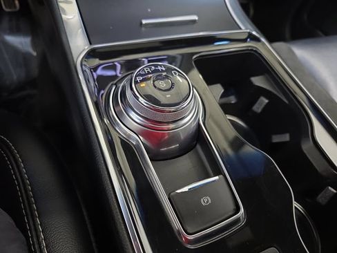 Used 2019 Ford Edge ST w/ Equipment Group 401A AWD/4WD image 23