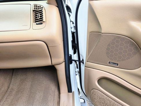 Used 1998 Ford Expedition 4WD image 15