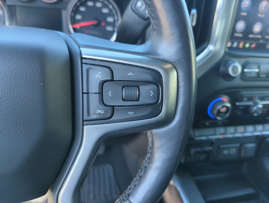 Used 2021 Chevrolet Silverado 1500 RST w/ Redline Edition AWD/4WD image 23
