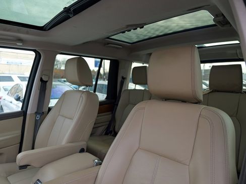 Used 2016 Land Rover LR4 HSE LUX image 24