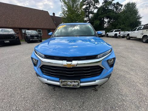 Used 2024 Chevrolet TrailBlazer LT w/ LT Cold Weather Package AWD/4WD image 7
