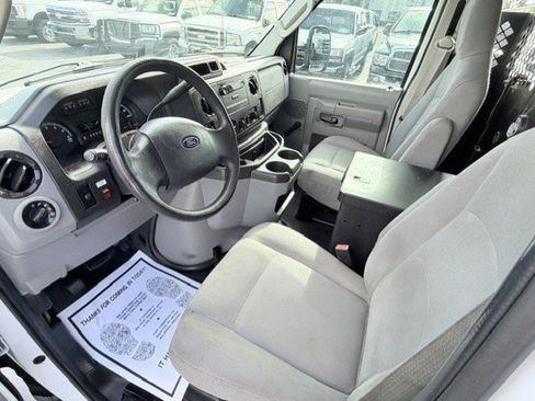 Used 2014 Ford E-150 and Econoline 150 RWD image 12
