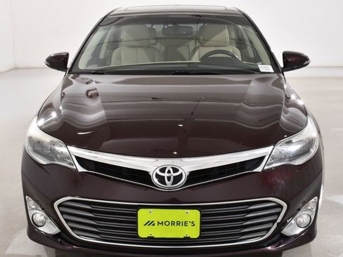 Used 2013 Toyota Avalon Limited image 3