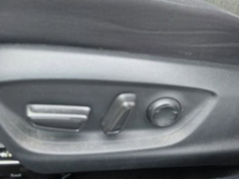 Used 2021 Toyota Camry LE FWD image 12