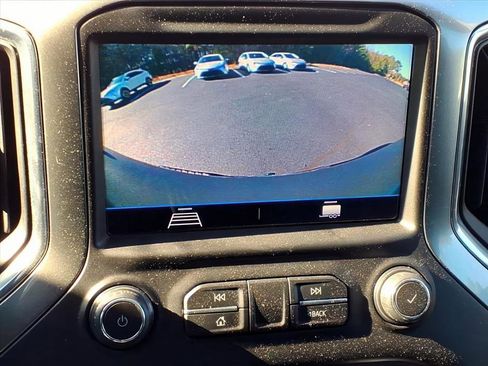 Used 2021 Chevrolet Silverado 1500 LT image 19