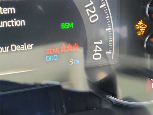 Used 2025 Toyota RAV4 XLE image 26