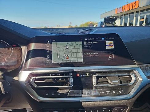 Used 2021 BMW 330i Sedan w/ Premium Package image 30