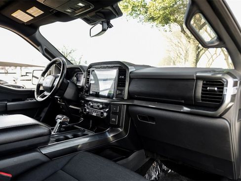 Used 2022 Ford F150 XLT w/ Equipment Group 302A High image 9