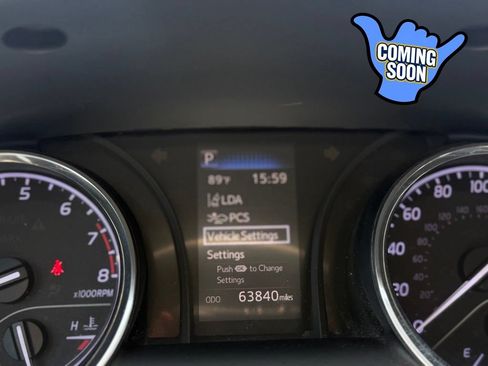 Used 2020 Toyota Camry LE FWD image 18